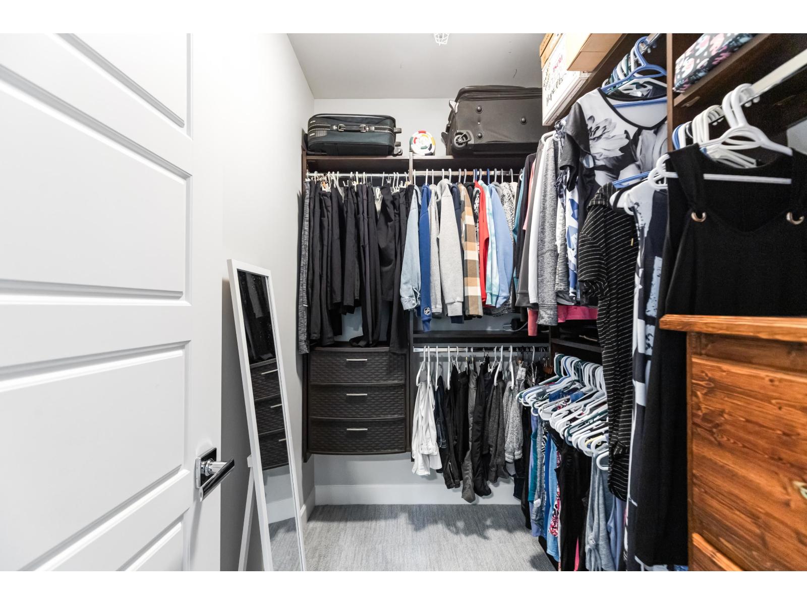 209 15185 36 AVENUE, Surrey