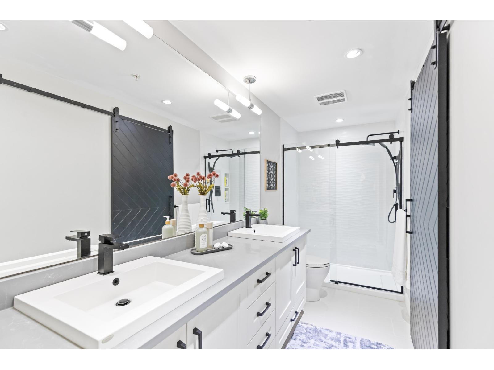 209 15185 36 AVENUE, Surrey