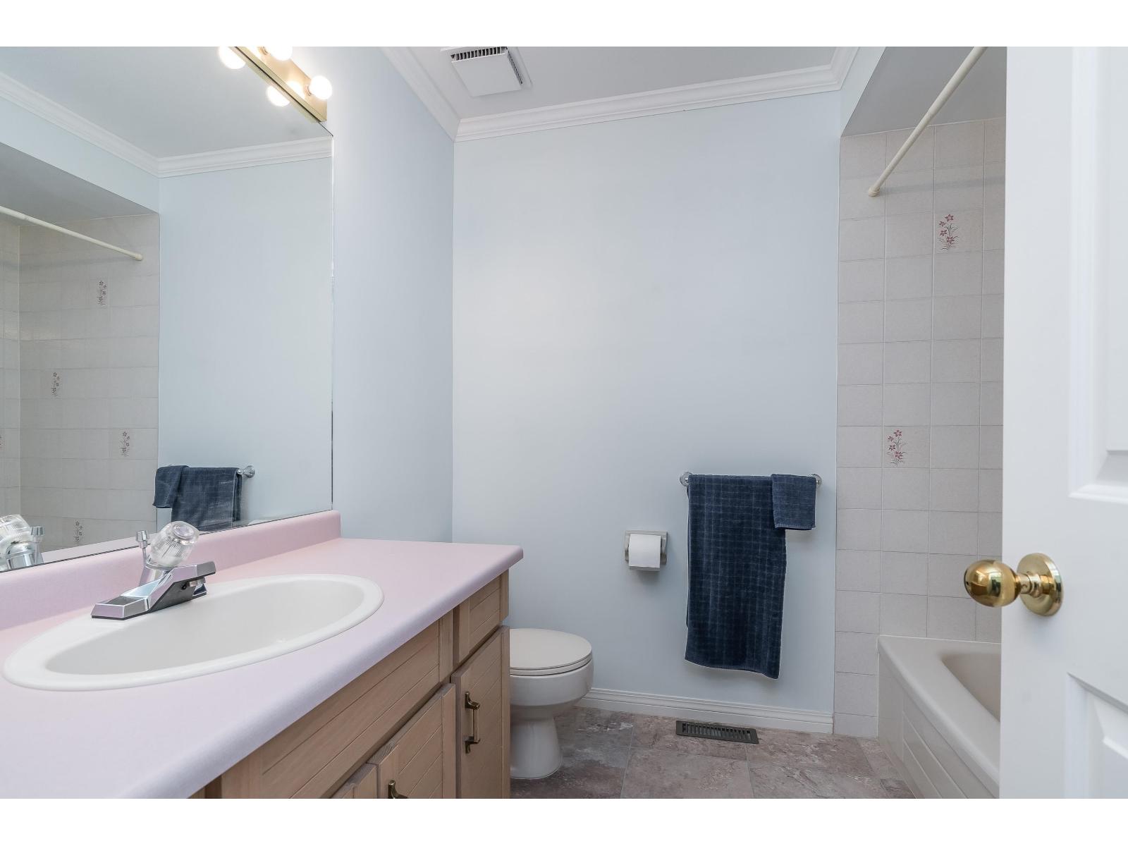 102 6094 W BOUNDARY DRIVE, Surrey