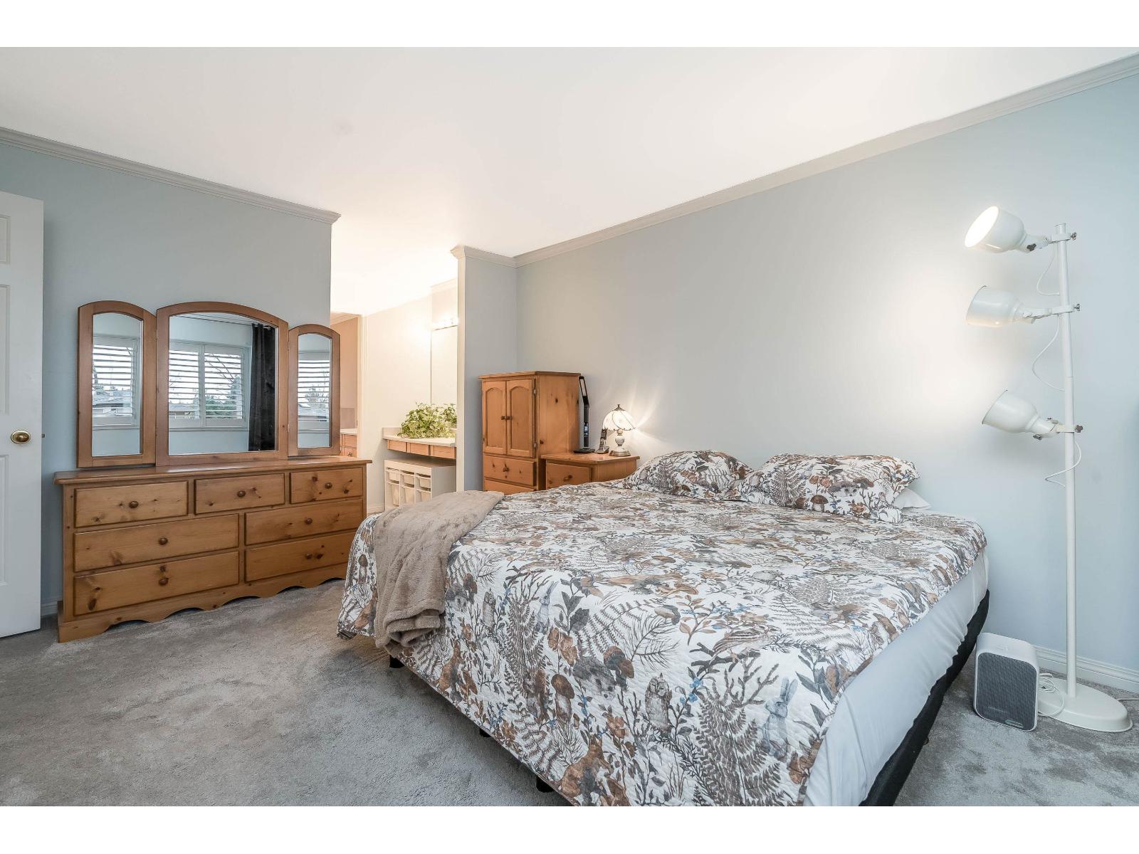 102 6094 W BOUNDARY DRIVE, Surrey