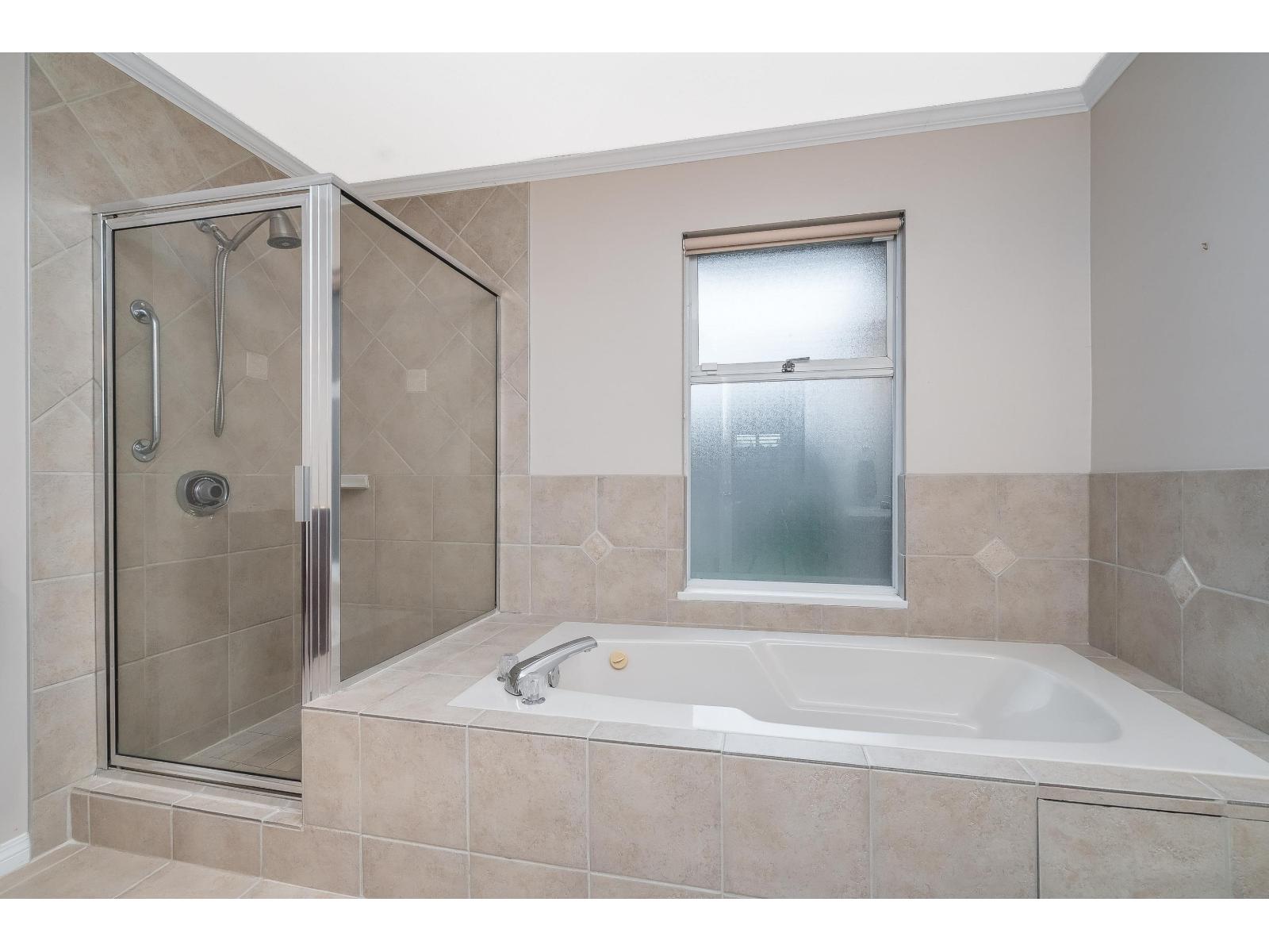 102 6094 W BOUNDARY DRIVE, Surrey