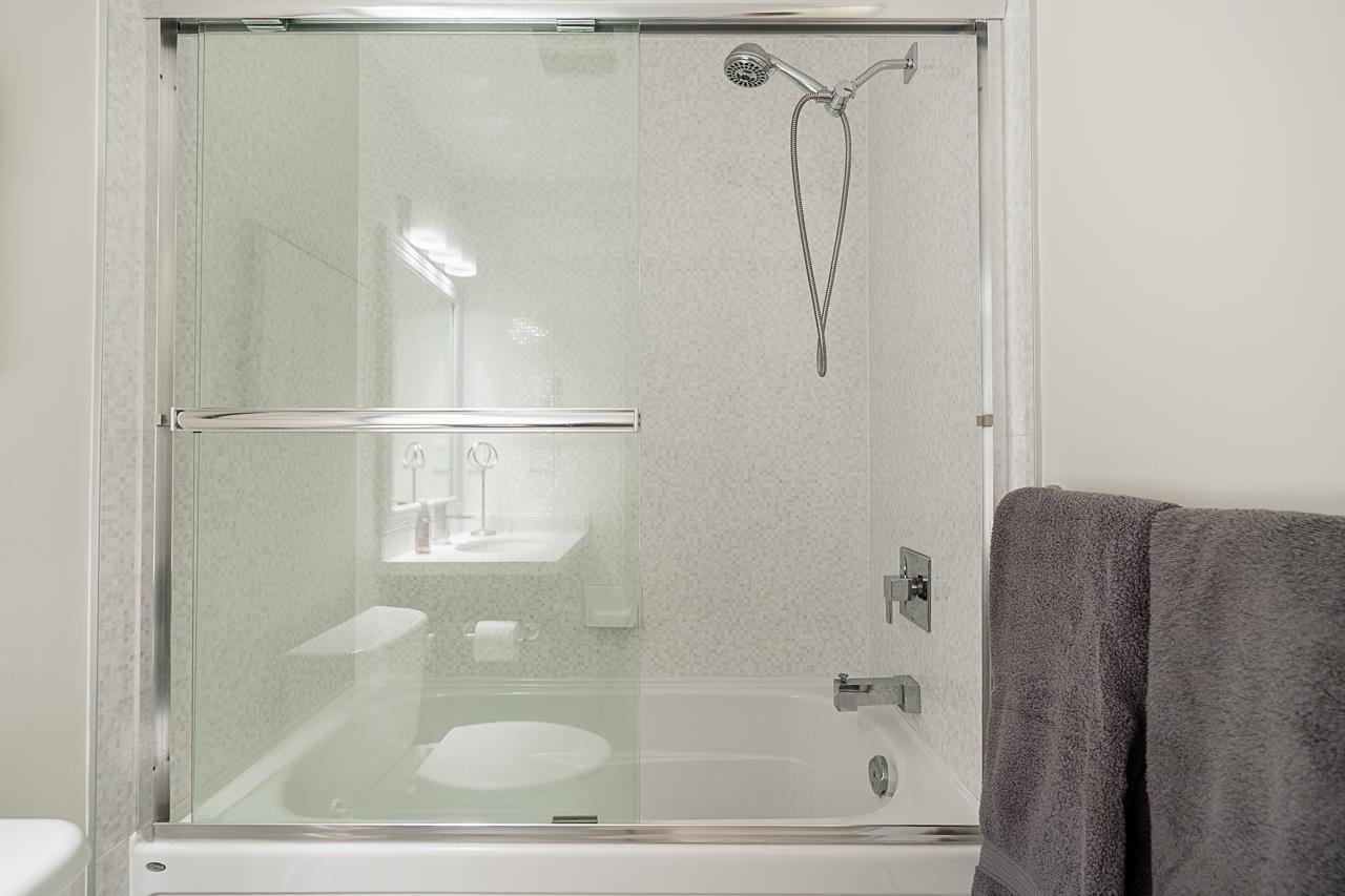 108 19201 66A AVENUE, Surrey