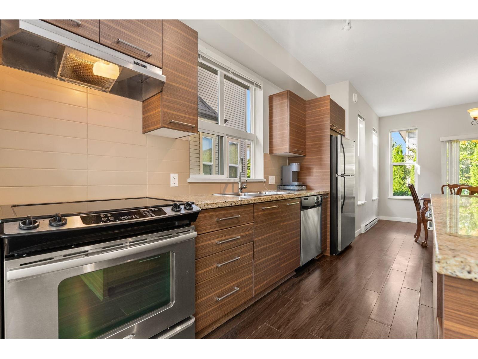 114 7938 209 STREET, Langley