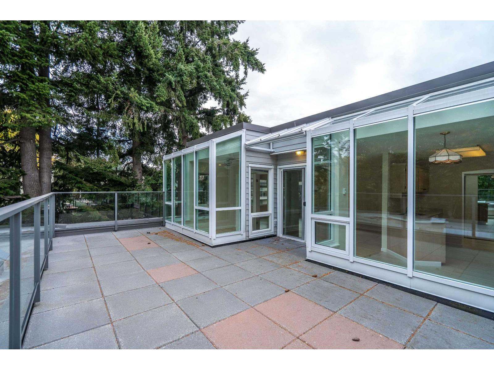 505 1220 FIR STREET, White Rock