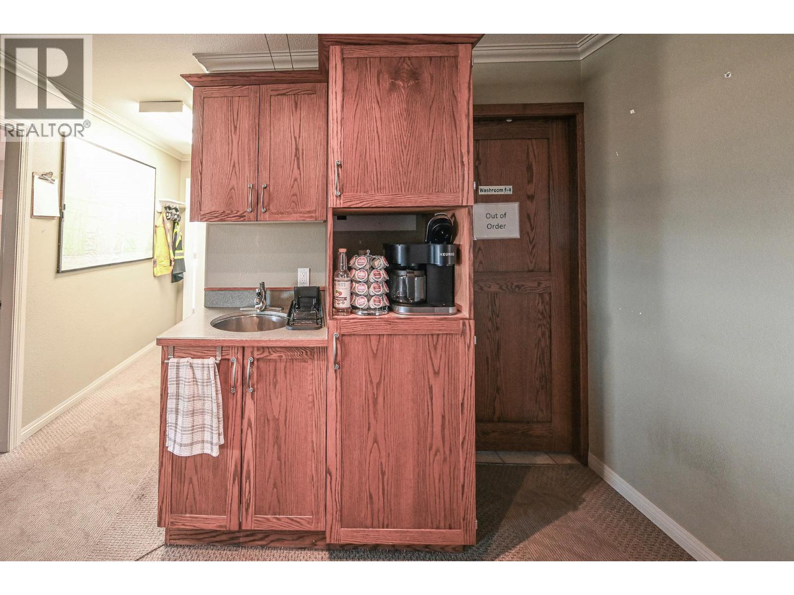  9426 Airport Access Road, Cranbrook