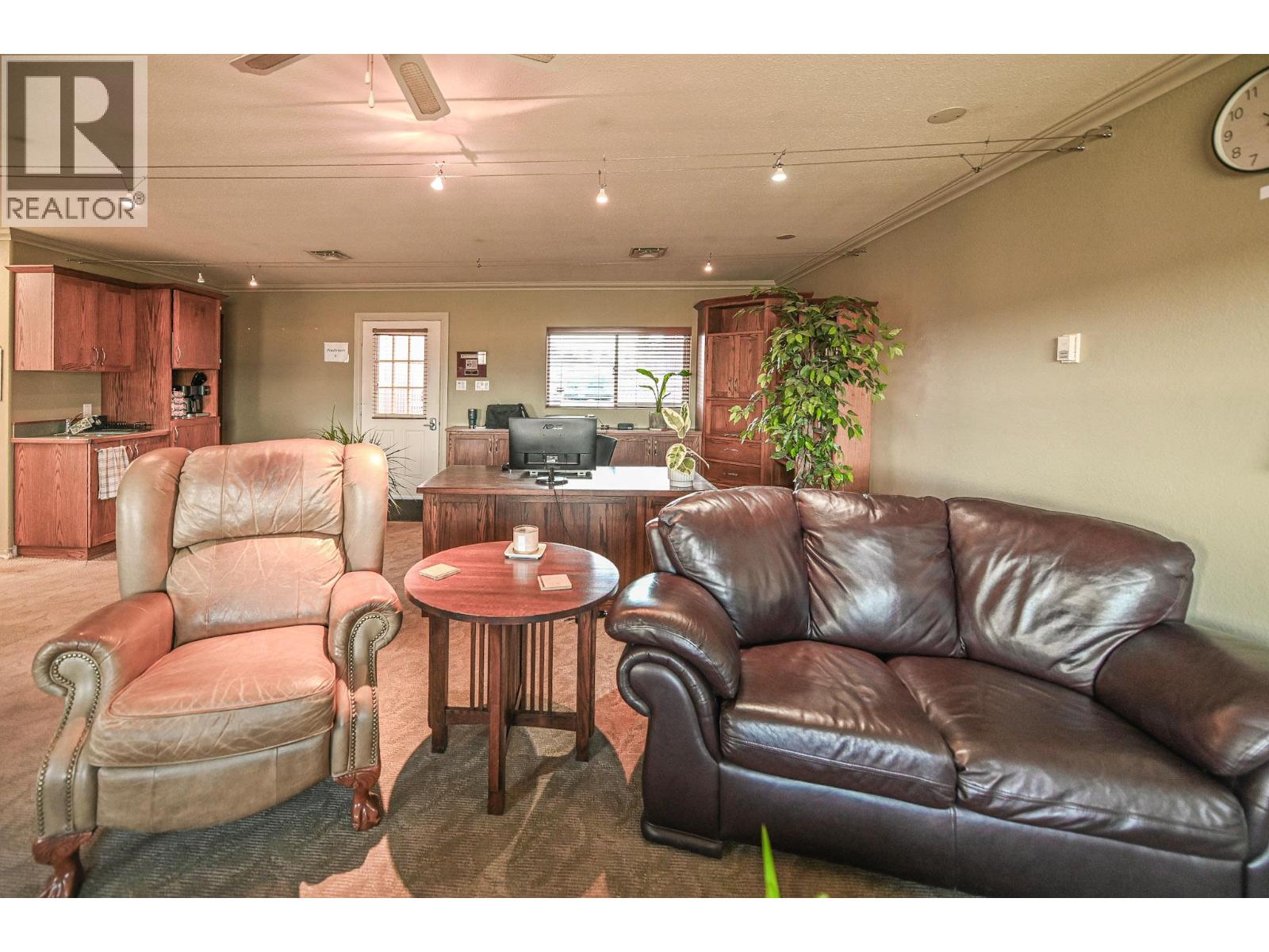  9426 Airport Access Road, Cranbrook