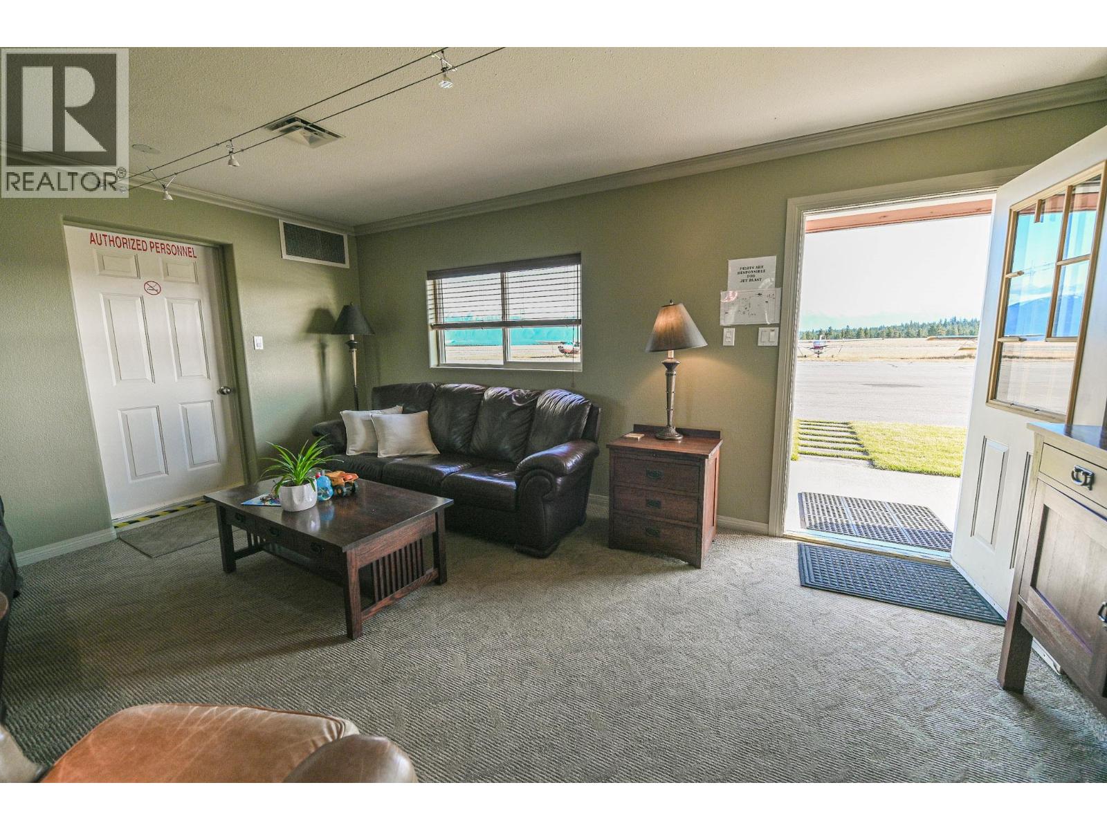  9426 Airport Access Road, Cranbrook