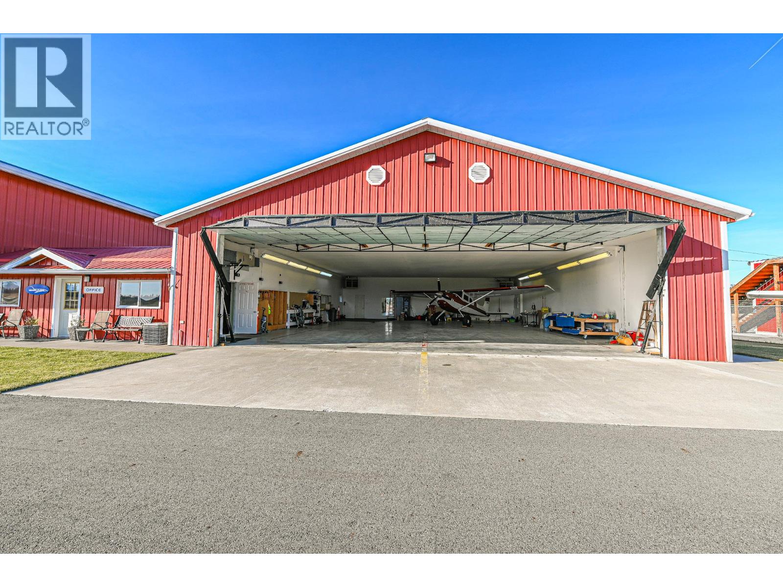  9426 Airport Access Road, Cranbrook