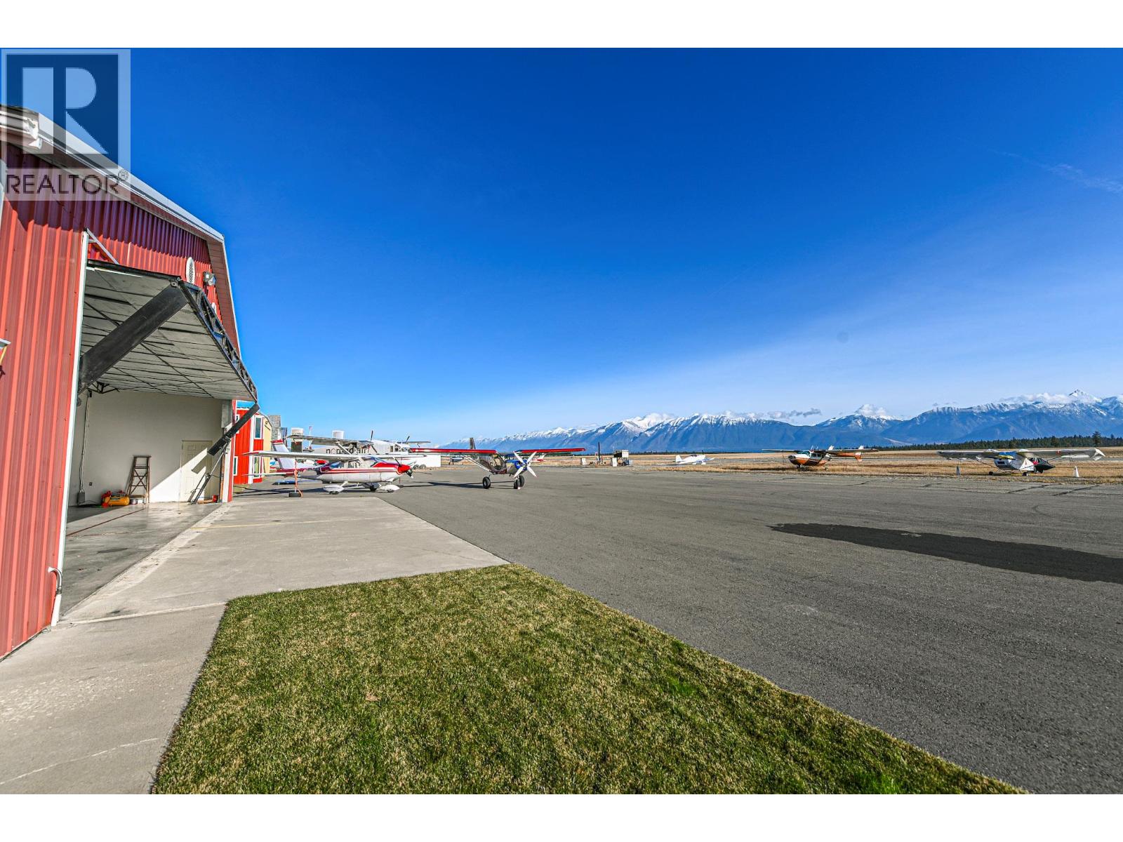  9426 Airport Access Road, Cranbrook