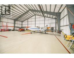 9426 Airport Access Road, Cranbrook, BC V1C7E4 Photo 8