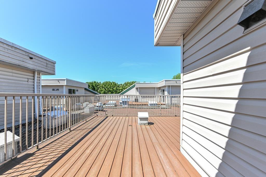 320 13911 70 AVENUE, Surrey