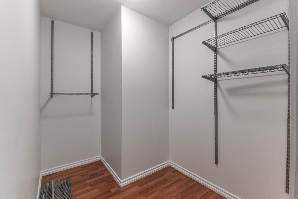 320 13911 70 AVENUE, Surrey