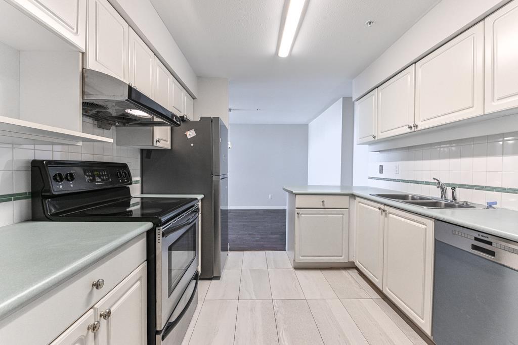 320 13911 70 AVENUE, Surrey