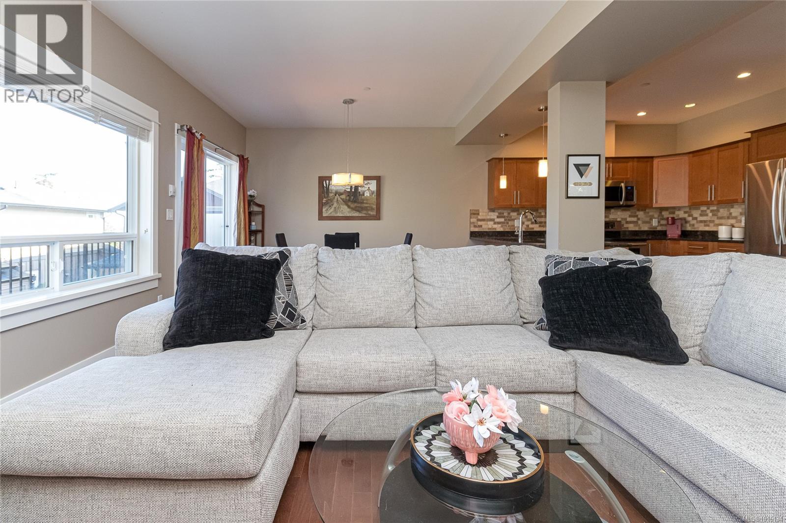 29 2319 Chilco Rd, View Royal