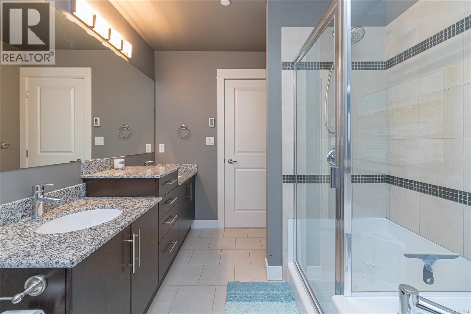 29 2319 Chilco Rd, View Royal