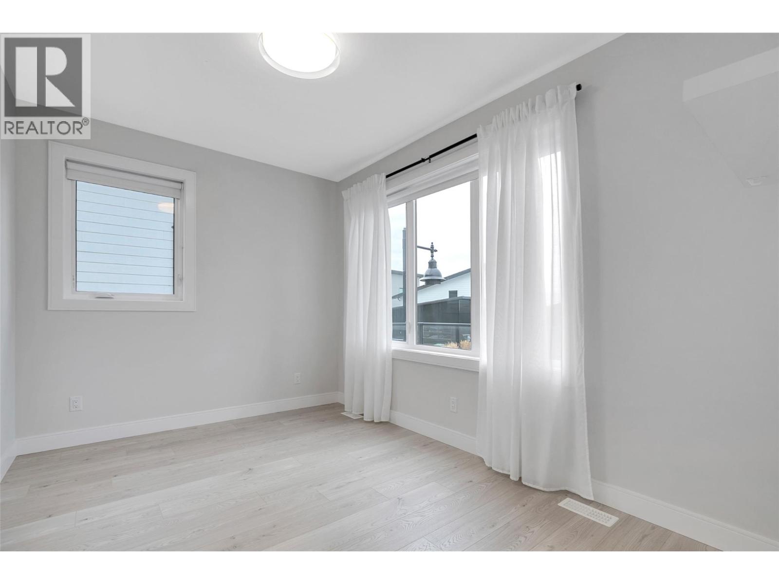  1839 Grey Owl Court, Kelowna