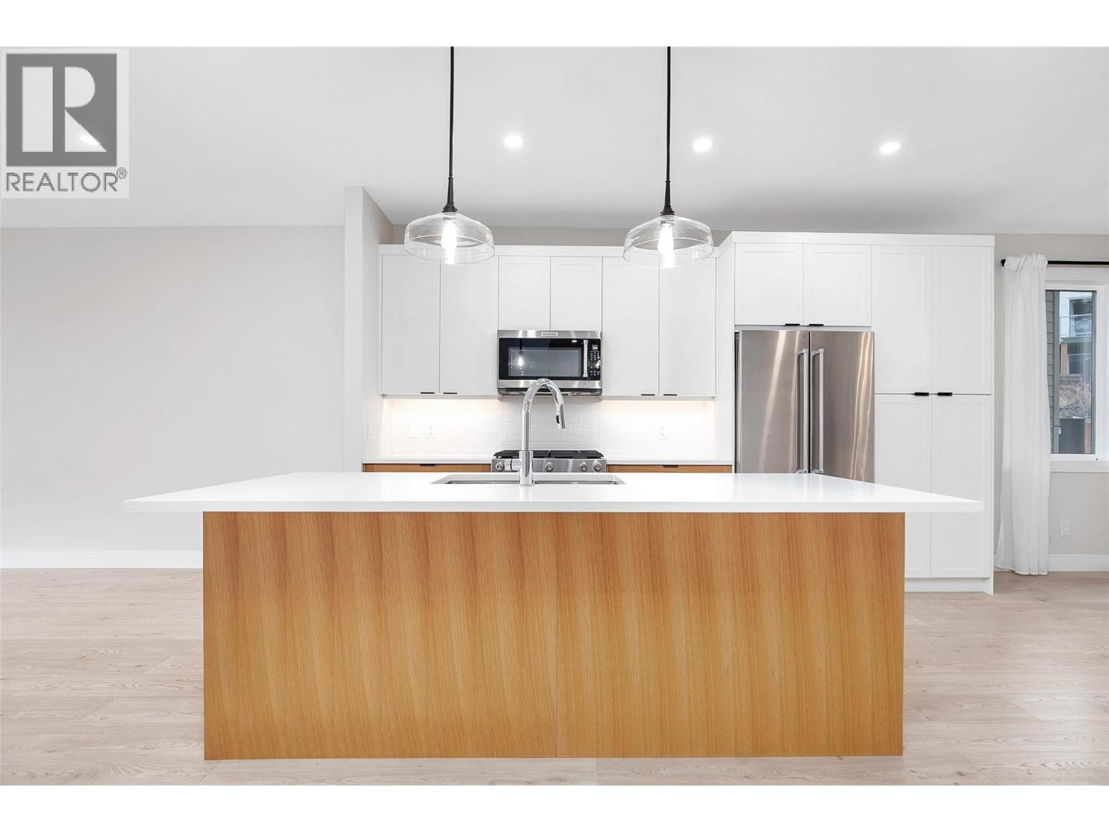  1839 Grey Owl Court, Kelowna