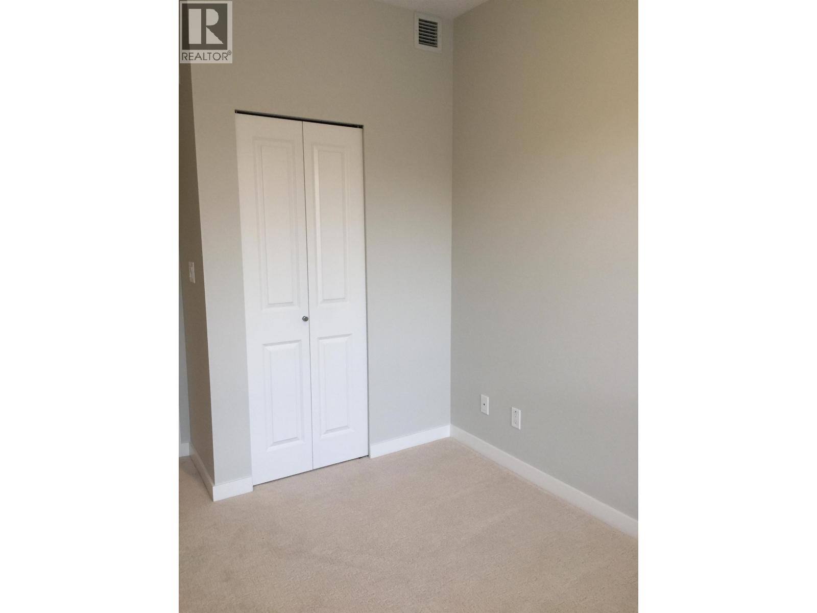 2XX 2632 LIBRARY LANE, North Vancouver