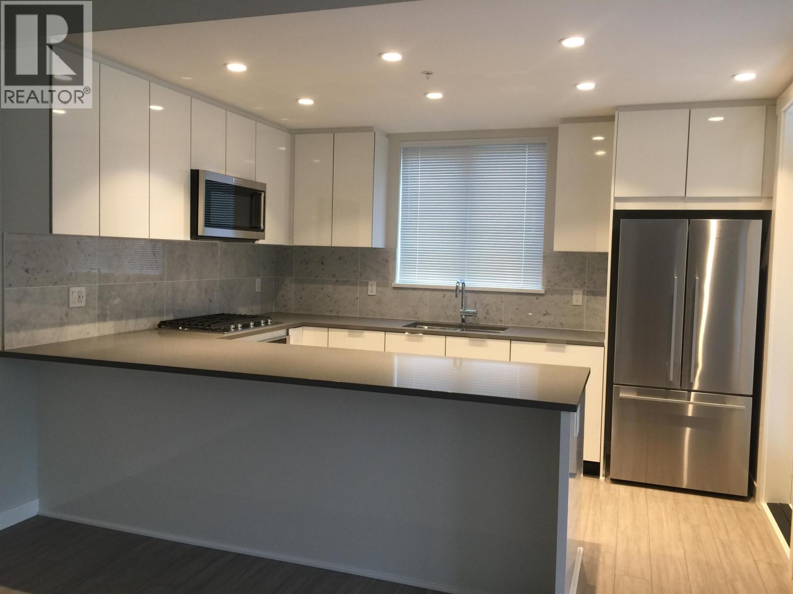 2XX 2632 LIBRARY LANE, North Vancouver