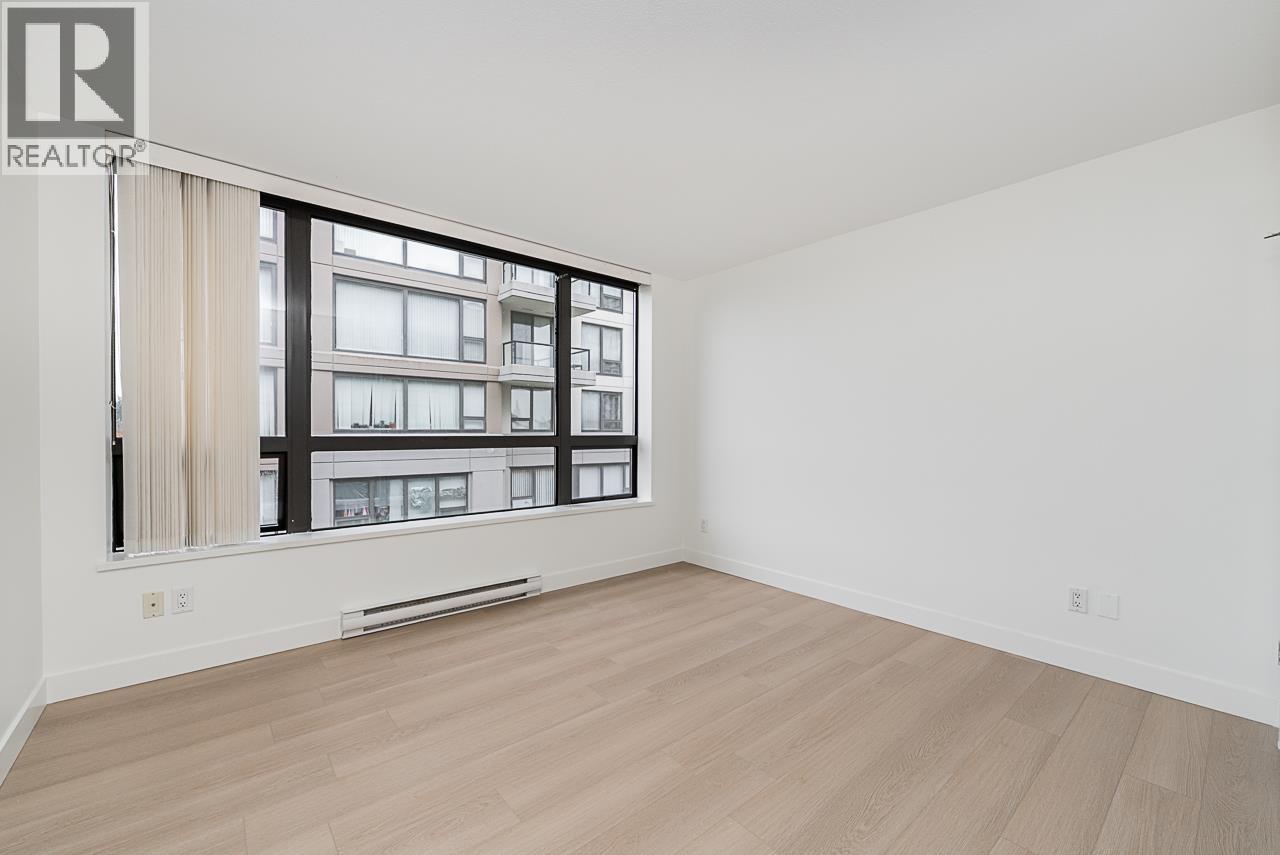 403 7138 COLLIER STREET, Burnaby