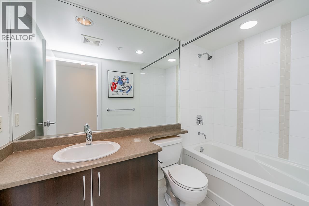 403 7138 COLLIER STREET, Burnaby