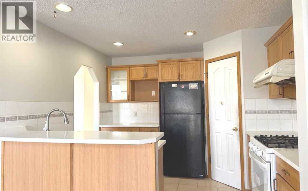 Single Family House for Sale in  Los Alamos Place NE Monterey Park Calgary 