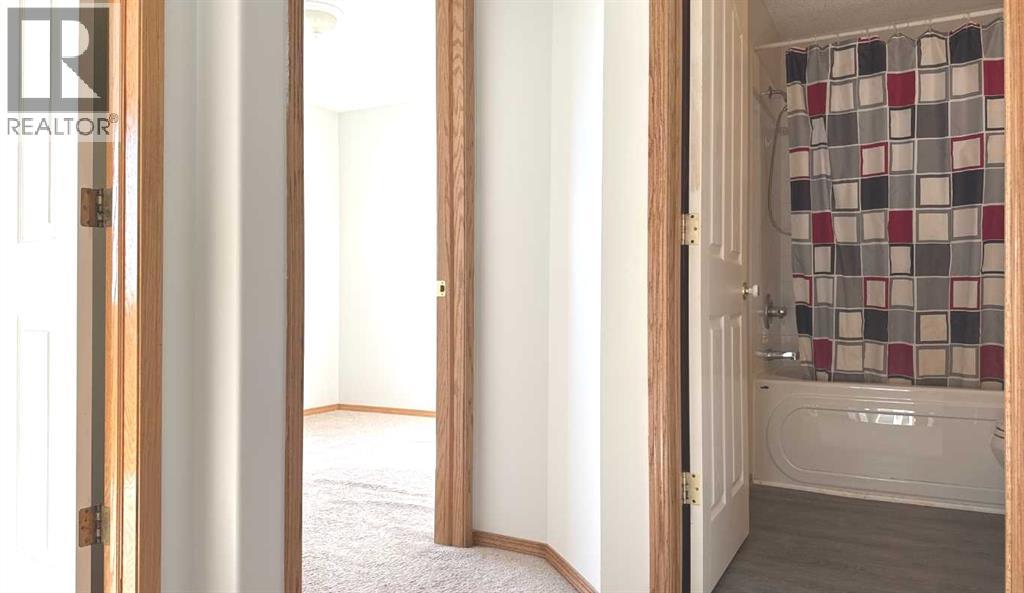 Single Family House for Sale in  Los Alamos Place NE Monterey Park Calgary 