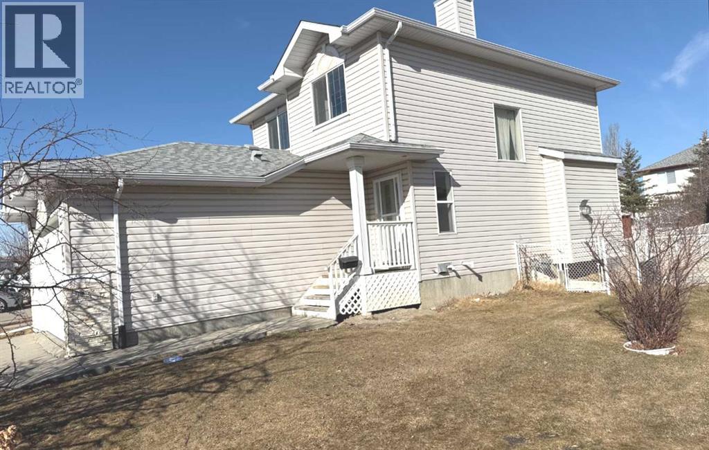 Single Family House for Sale in  Los Alamos Place NE Monterey Park Calgary 