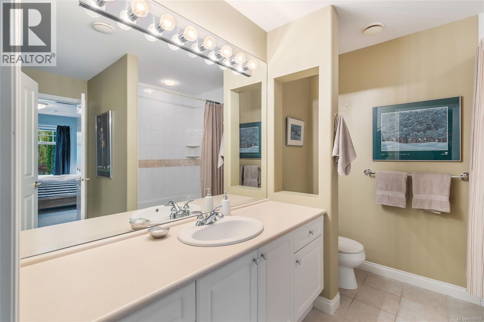 1339 Saturna Dr, Parksville