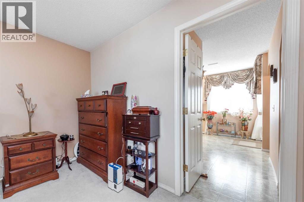 Single Family House for Sale in  Citadel Crest Link NW Citadel Calgary 