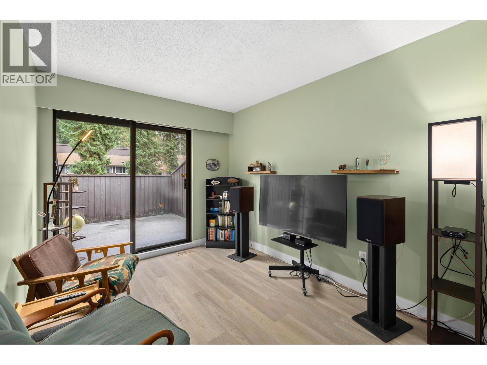 1998 PURCELL WAY, North Vancouver