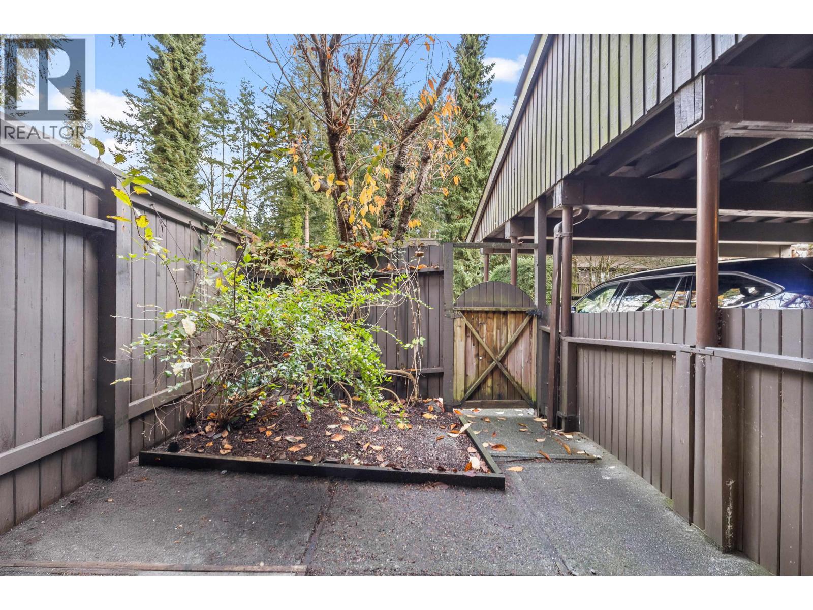 1998 PURCELL WAY, North Vancouver