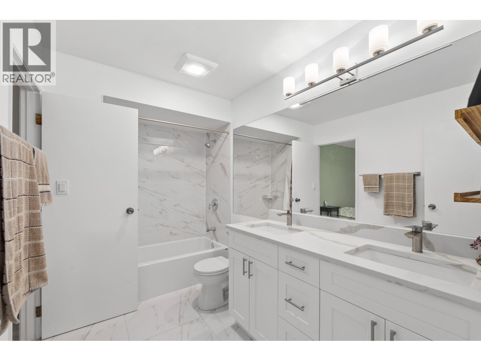 1998 PURCELL WAY, North Vancouver