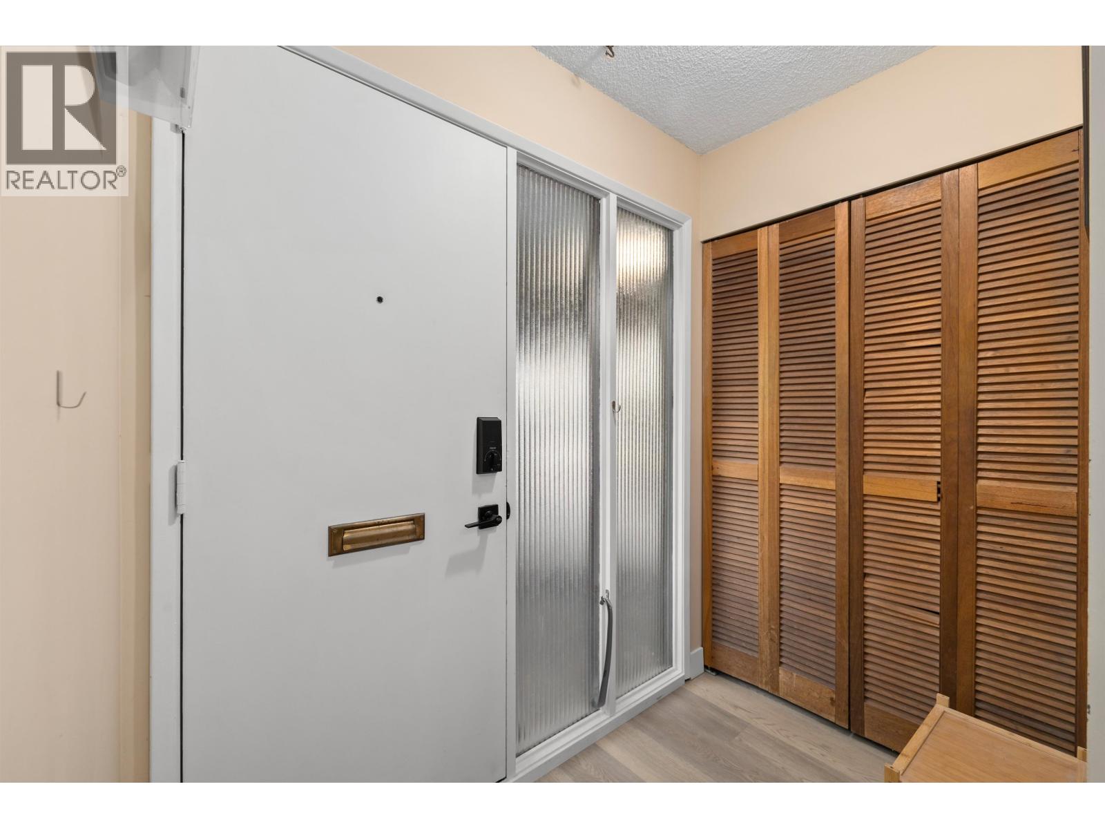 1998 PURCELL WAY, North Vancouver