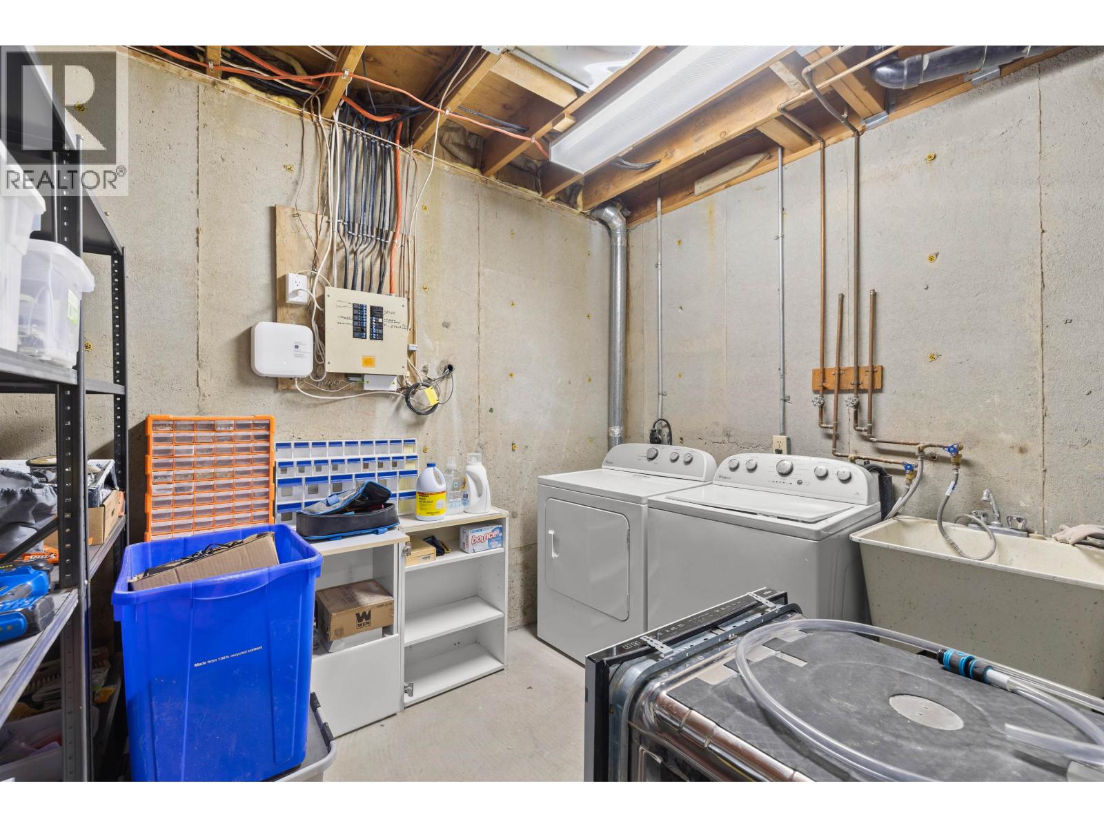 1998 PURCELL WAY, North Vancouver