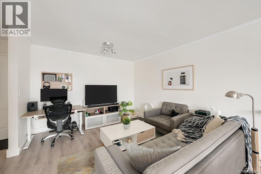 409 1201 Hillside Ave, Victoria