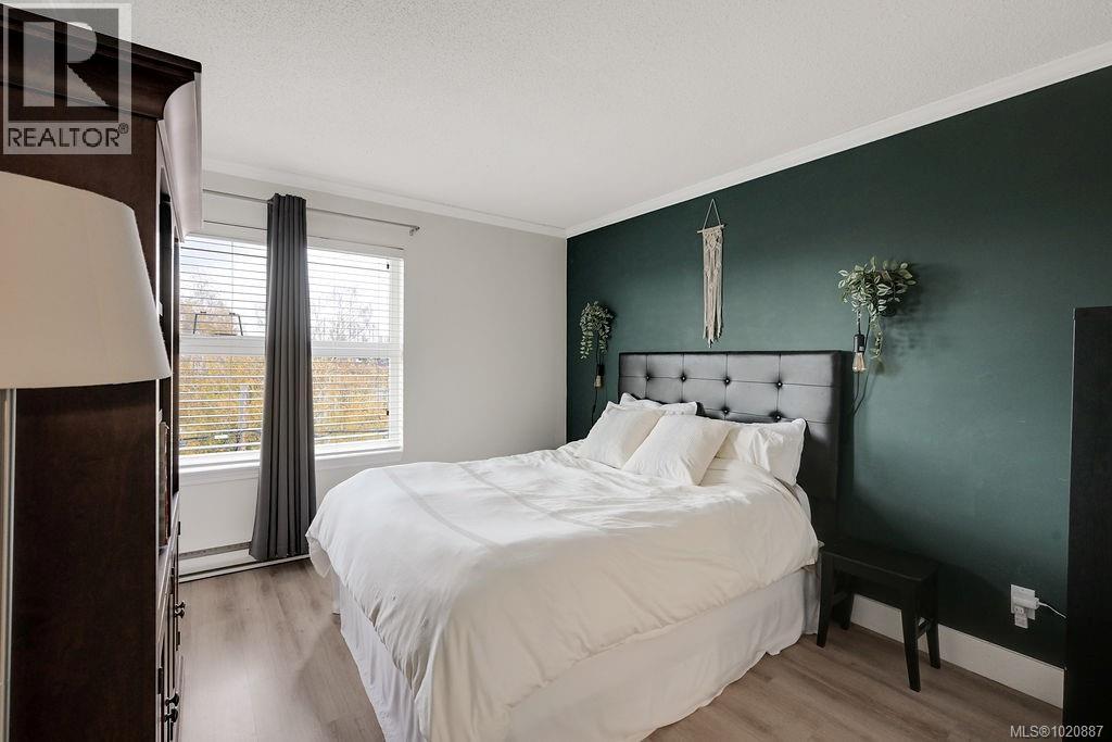 409 1201 Hillside Ave, Victoria