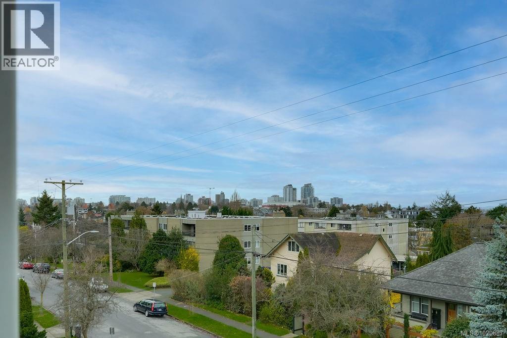 409 1201 Hillside Ave, Victoria