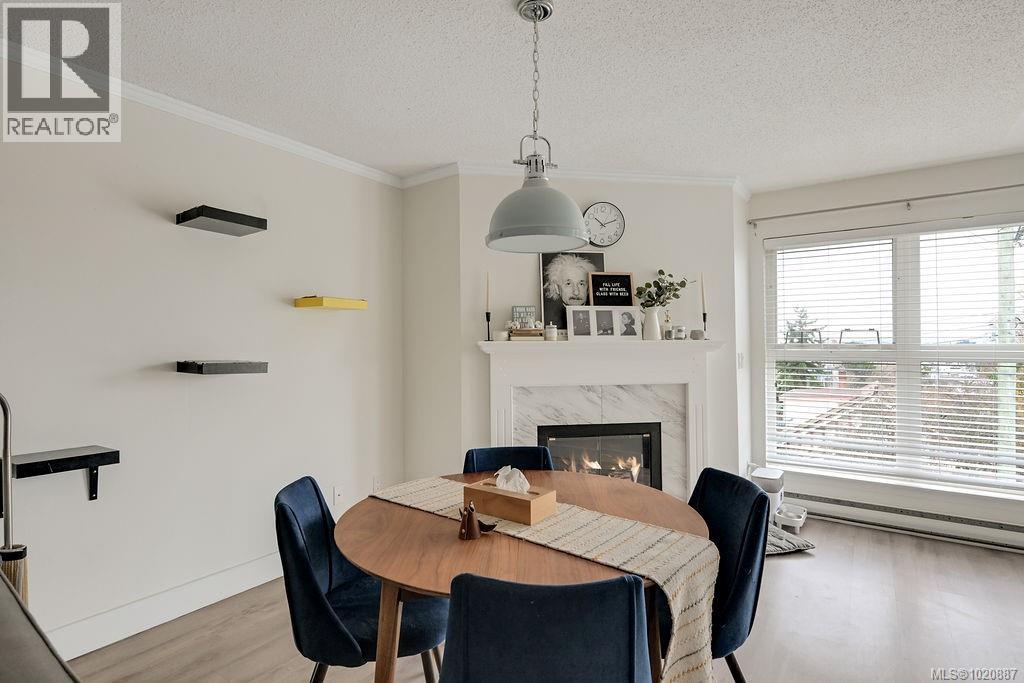 409 1201 Hillside Ave, Victoria