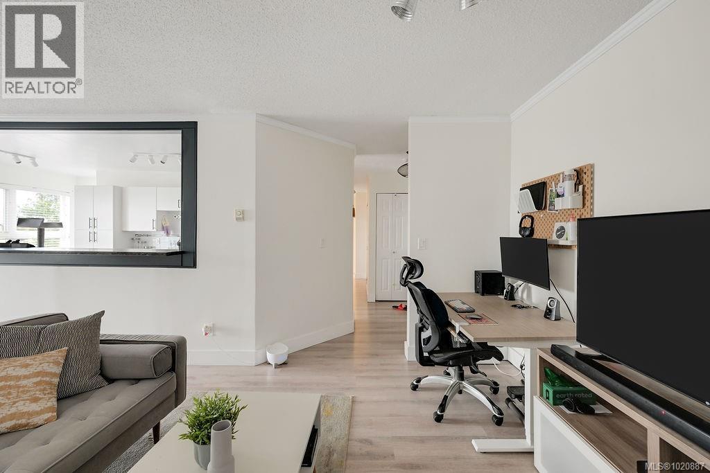 409 1201 Hillside Ave, Victoria