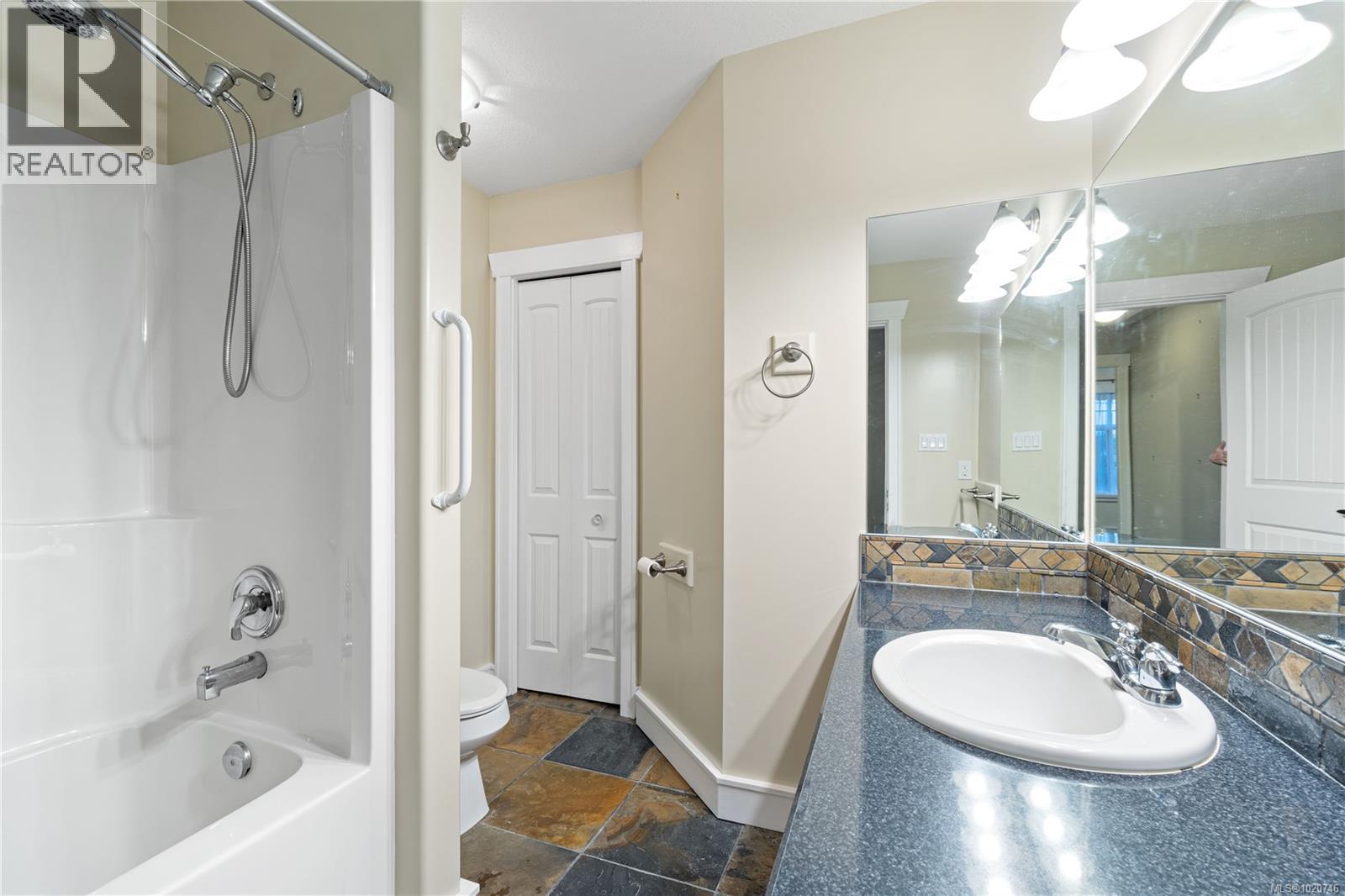 610 Forsyth Ave, Parksville