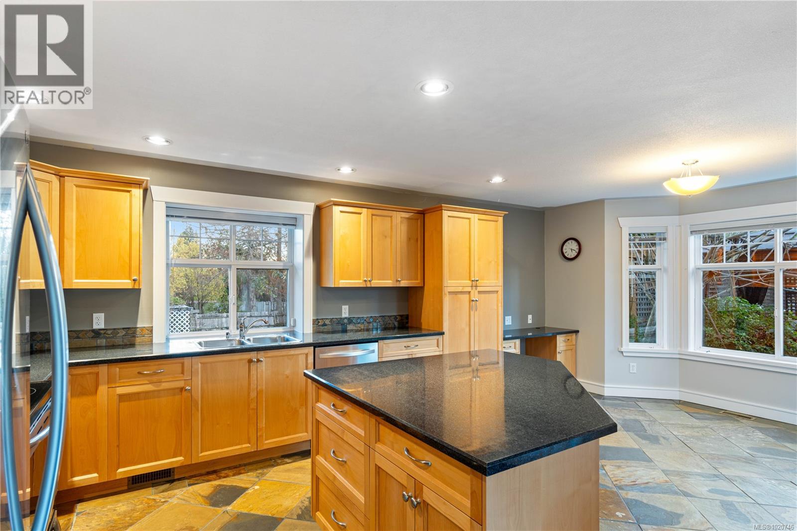 610 Forsyth Ave, Parksville