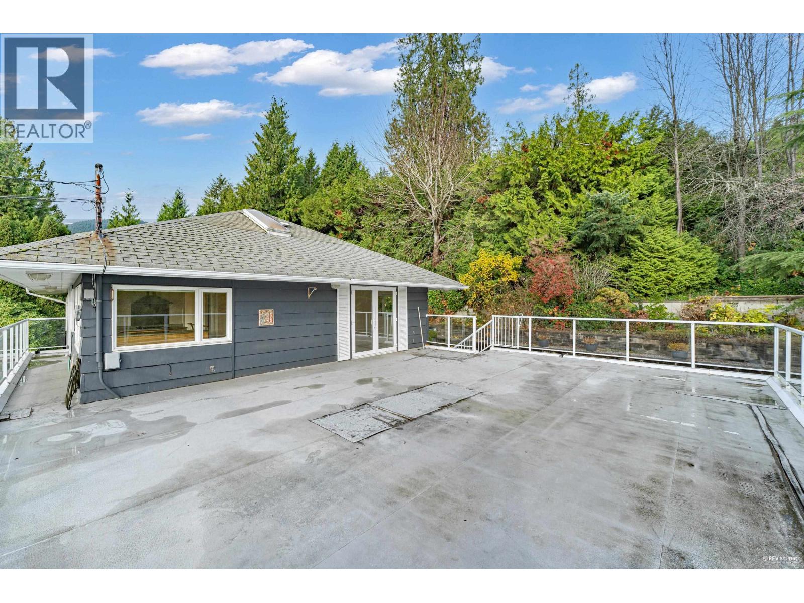 2615 SKILIFT PLACE, West Vancouver