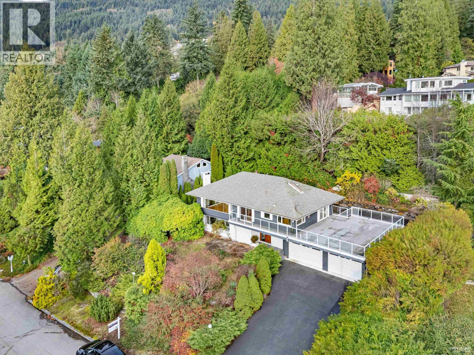 2615 SKILIFT PLACE, West Vancouver