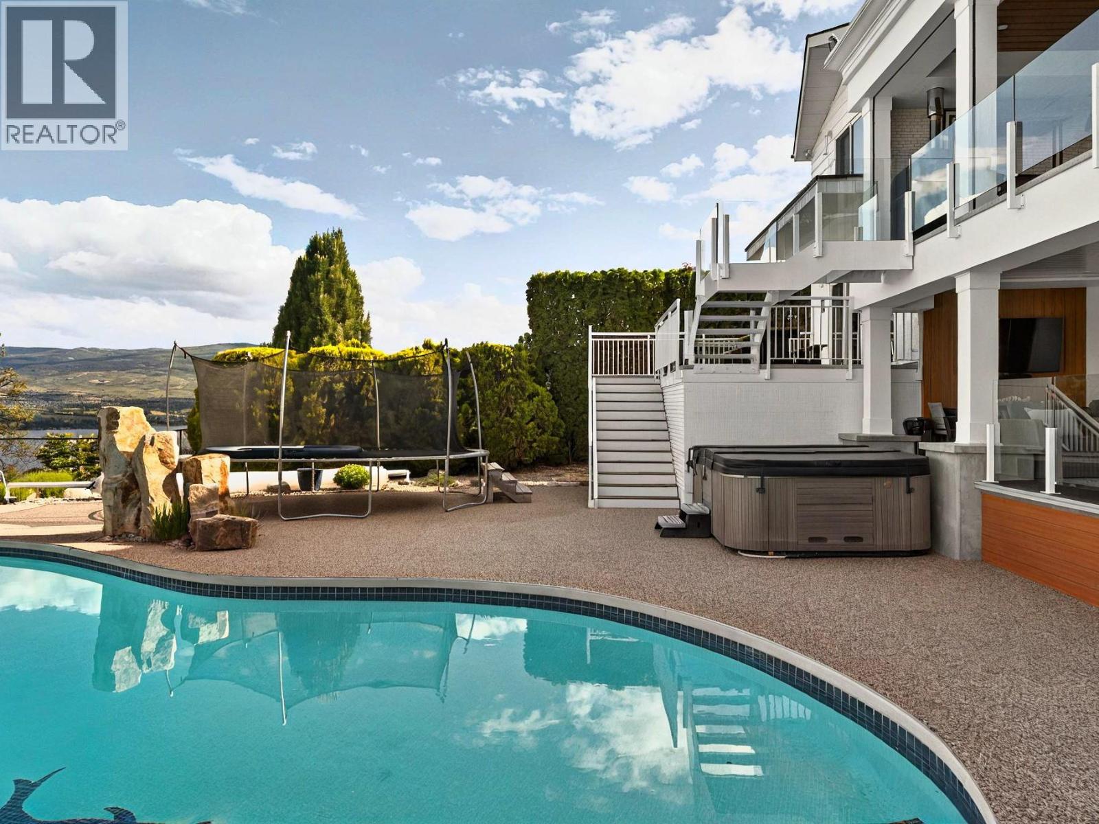  2519 Hillsborough Road, West Kelowna