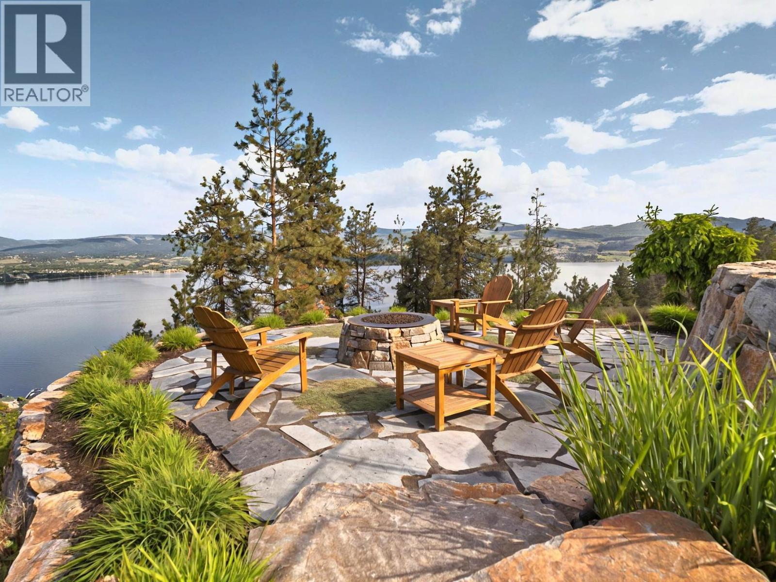  2519 Hillsborough Road, West Kelowna