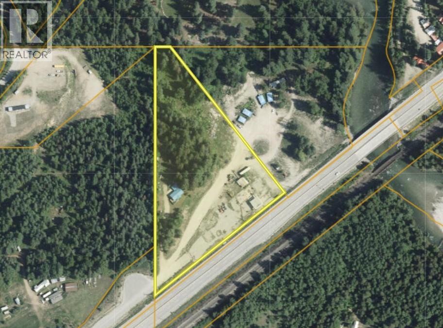  5487 Prosh Frontage Road, Malakwa