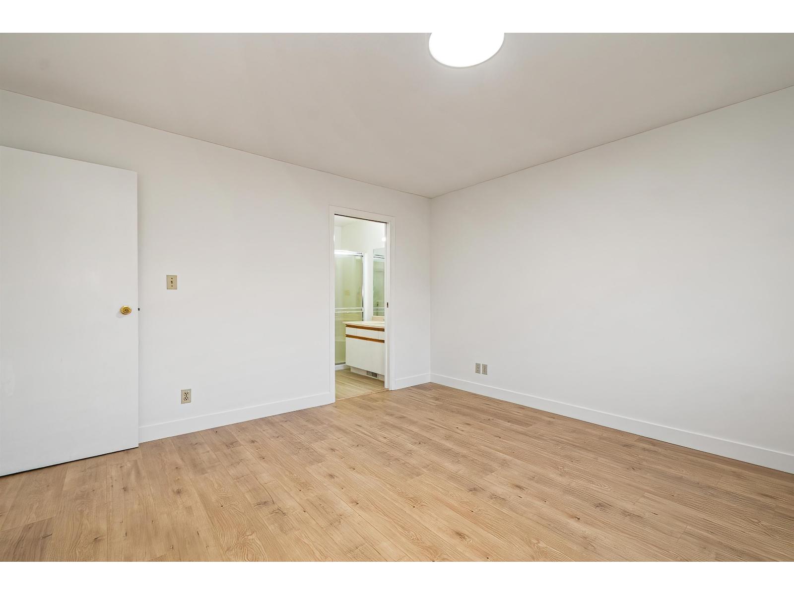 House in Chilliwack - Image 26