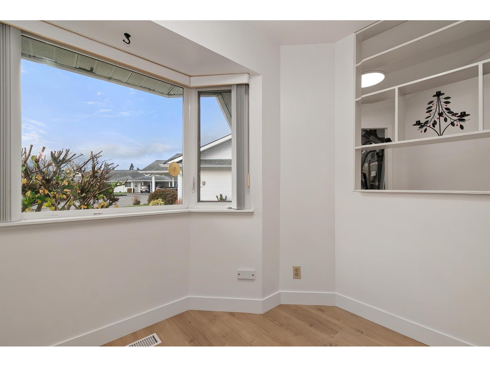 House in Chilliwack - Image 7