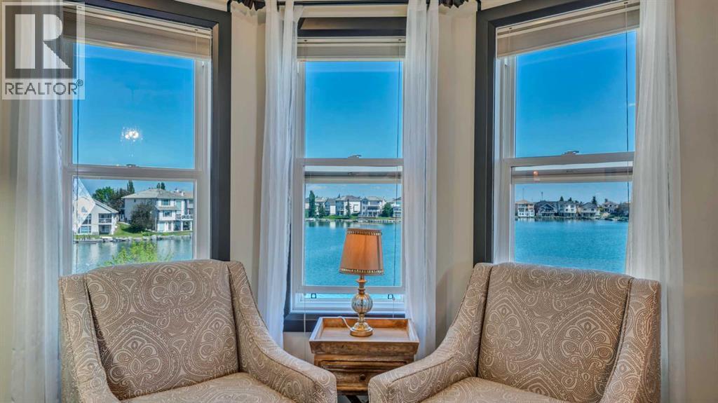 Single Family House for Sale in  Coral Shores Landing NE Coral Springs Calgary 